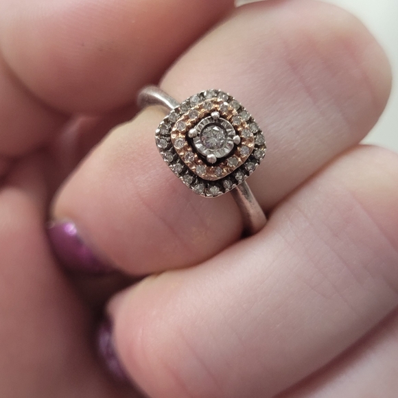 Diamond ring - Picture 3 of 3